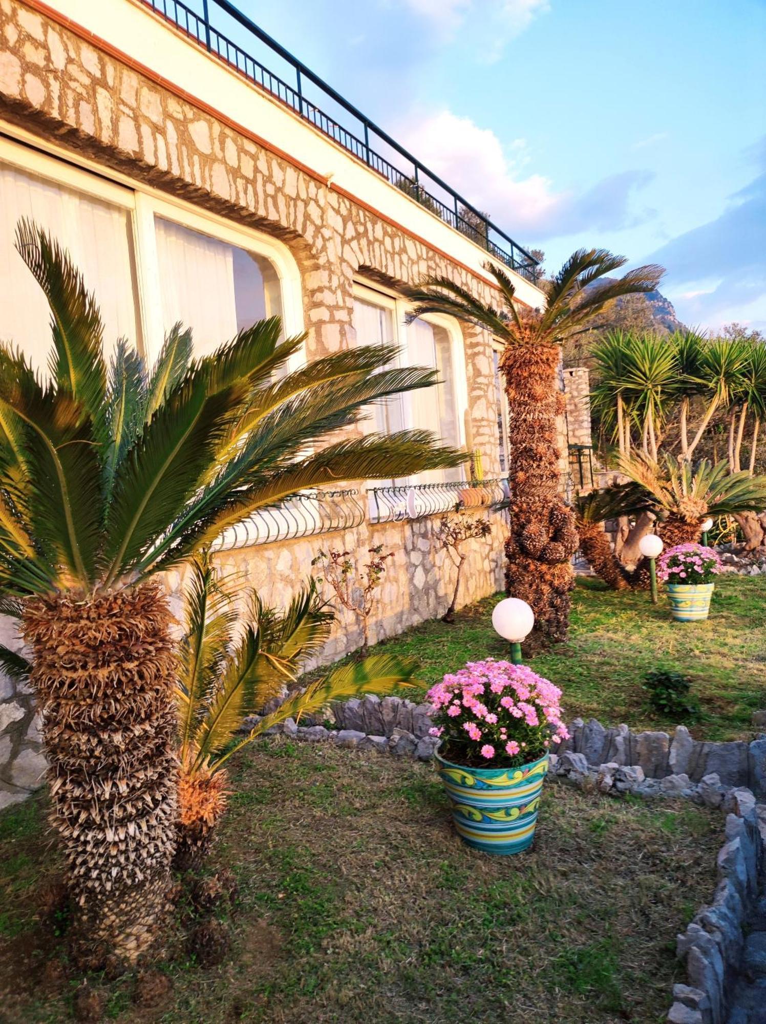 Giardino 21 Marzo Panzió Vico Equense Szoba fotó